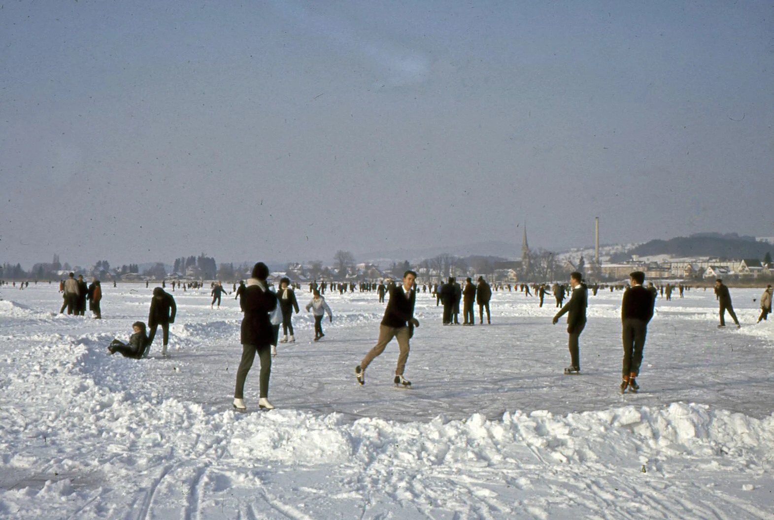 Bild aus dem Jahr 1958. Bildquelle: Wetzipedia / Von: Archiv Ortsgeschichte Wetzikon / Lizenz: CC BY-NC-SA 2.5 CH (Link)